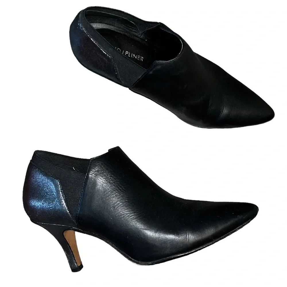 Donald J. Pliner-“Tillie” Black Brushed Metallic Booties Low Heels Size 7.5